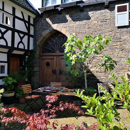 Fuenf Giebel Eck In Der Freiheit Am Ruhrtalradweg Hotel Wetter  Luaran gambar