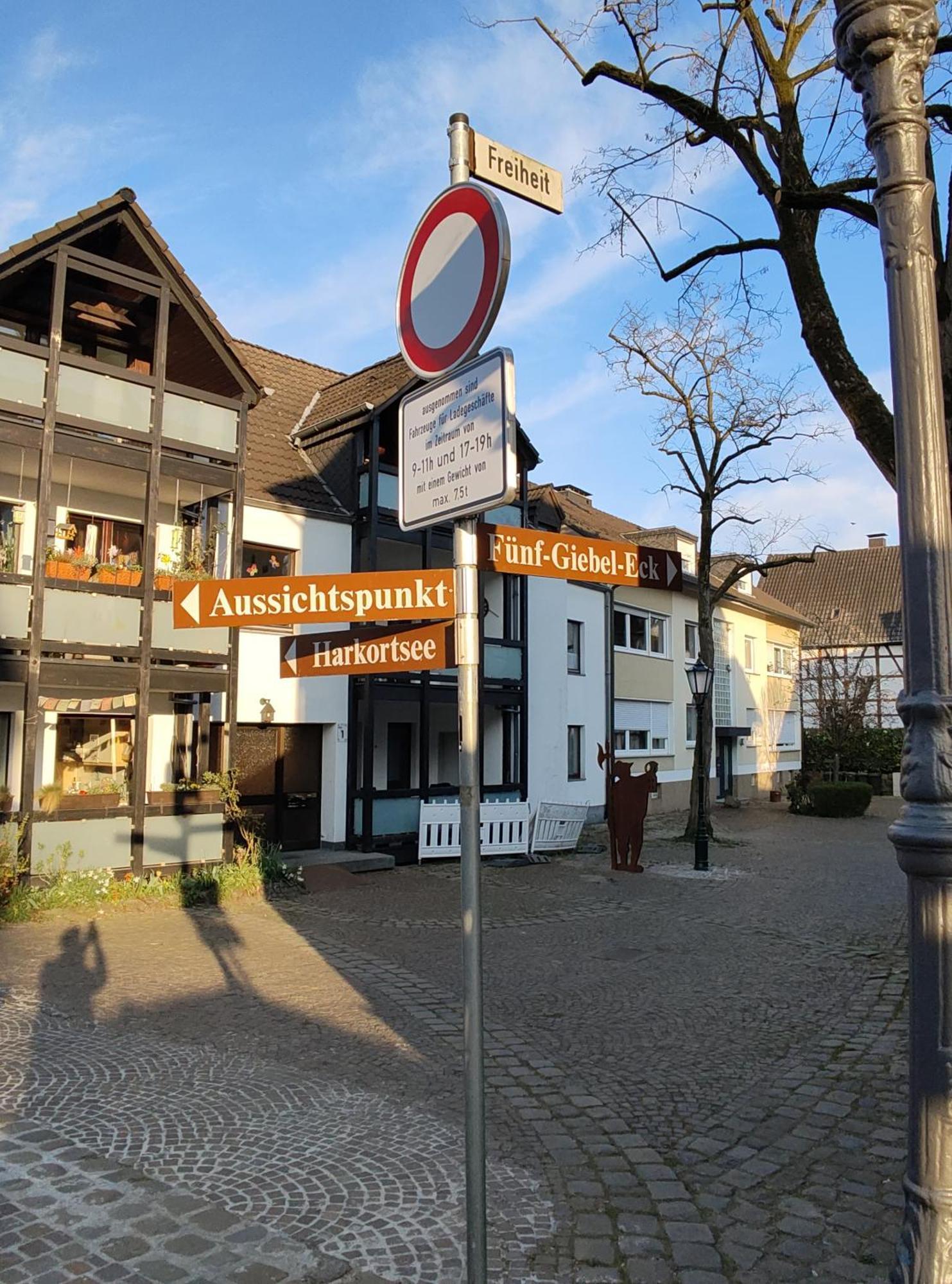 Fuenf Giebel Eck In Der Freiheit Am Ruhrtalradweg Hotel Wetter  Luaran gambar