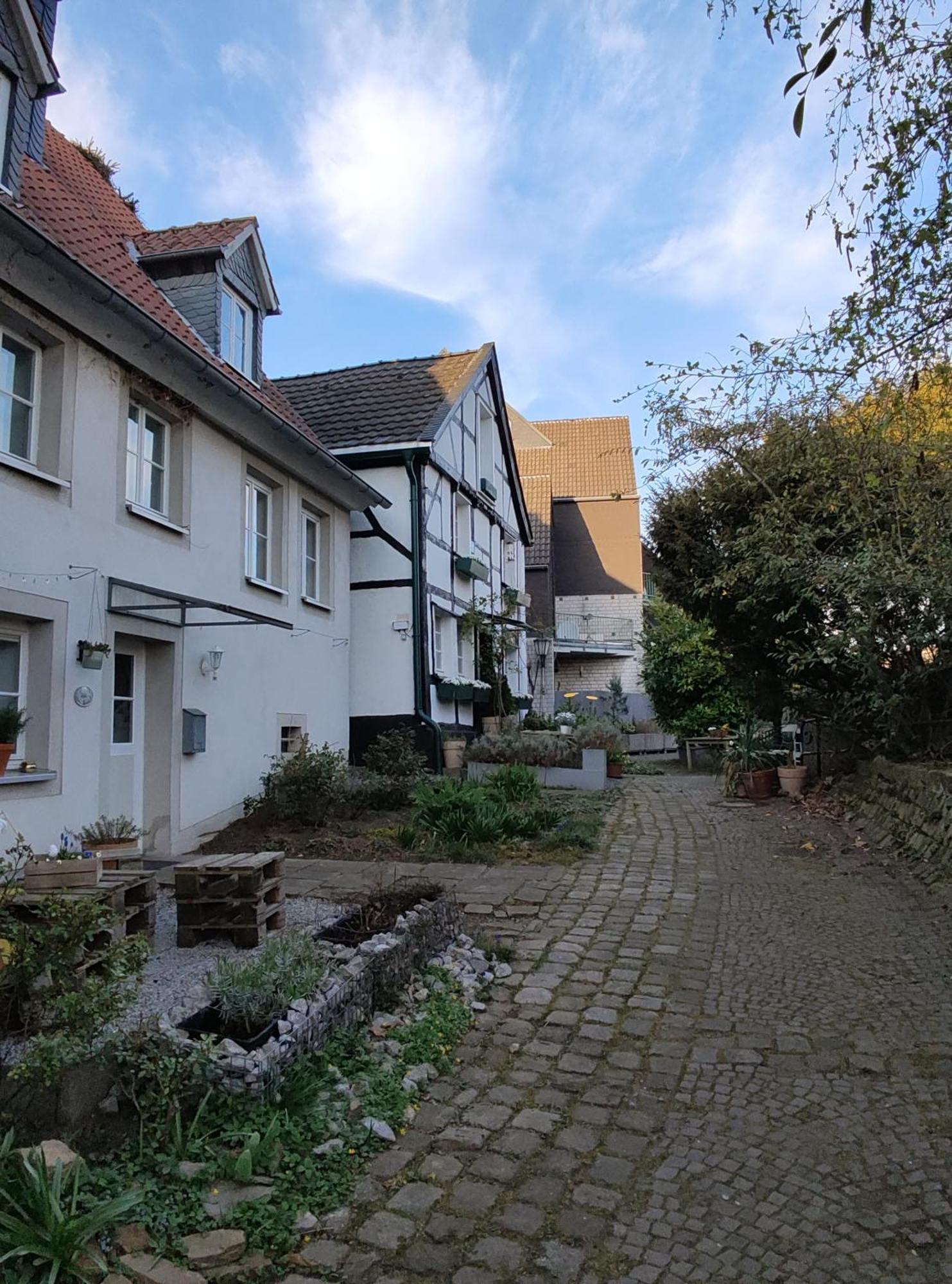 Fuenf Giebel Eck In Der Freiheit Am Ruhrtalradweg Hotel Wetter  Luaran gambar